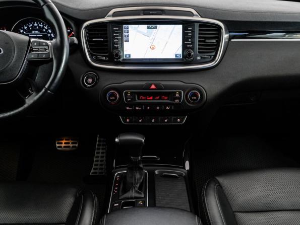 Kia Sorento III Prime Рестайлинг с пробегом 2018 года, цена 3 199 000 рублей, 82659 км, внедорожник, Автокод Объявления