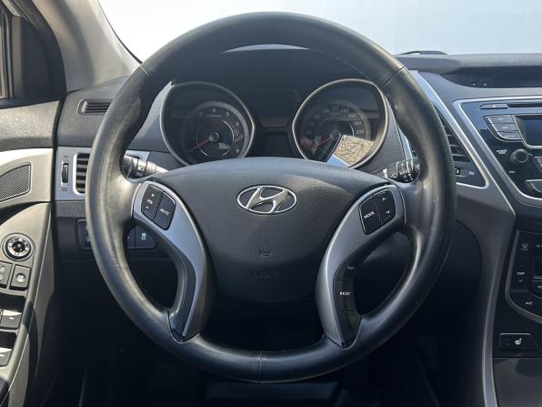 Hyundai Elantra V (MD) Рестайлинг с пробегом 2014 года, цена 1 345 000 рублей, 95395 км, седан, Автокод Объявления