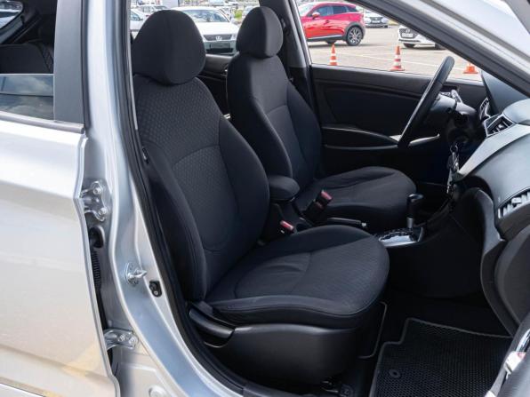 Hyundai Solaris I с пробегом 2011 года, цена 848 000 рублей, 263883 км, хэтчбек, Автокод Объявления