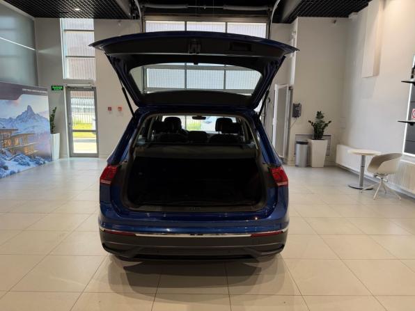 Volkswagen Tiguan II Рестайлинг с пробегом 2021 года, цена 2 300 000 рублей, 111101 км, внедорожник, Автокод Объявления