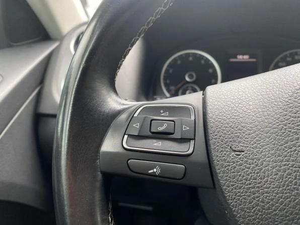 Volkswagen Tiguan I Рестайлинг с пробегом 2015 года, цена 1 329 000 рублей, 137621 км, внедорожник, Автокод Объявления