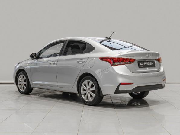 Hyundai Solaris II с пробегом 2018 года, цена 1 350 000 рублей, 161332 км, седан, Автокод Объявления
