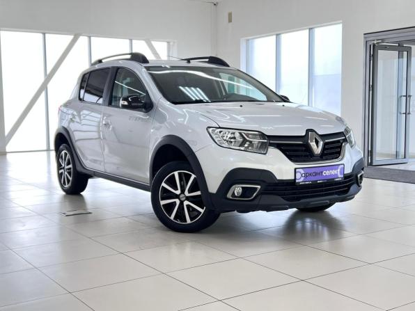 Renault Sandero II Рестайлинг с пробегом 2019 года, цена 1 230 000 рублей, 92000 км, хэтчбек, Автокод Объявления