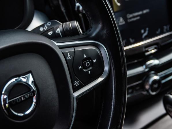 Volvo XC60 II с пробегом 2018 года, цена 3 110 000 рублей, 115363 км, внедорожник, Автокод Объявления