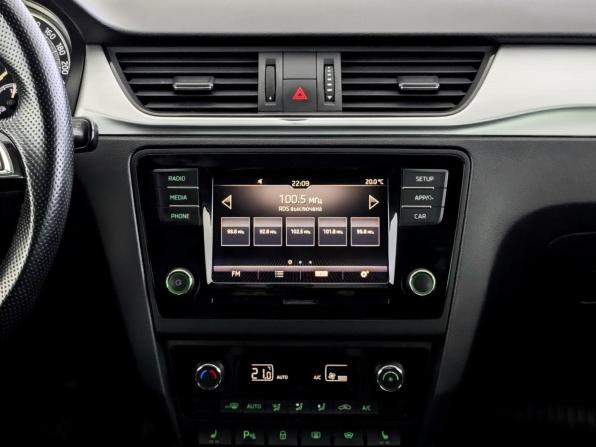 Skoda Rapid I Рестайлинг с пробегом 2019 года, цена 1 130 000 рублей, 172020 км, лифтбек, Автокод Объявления