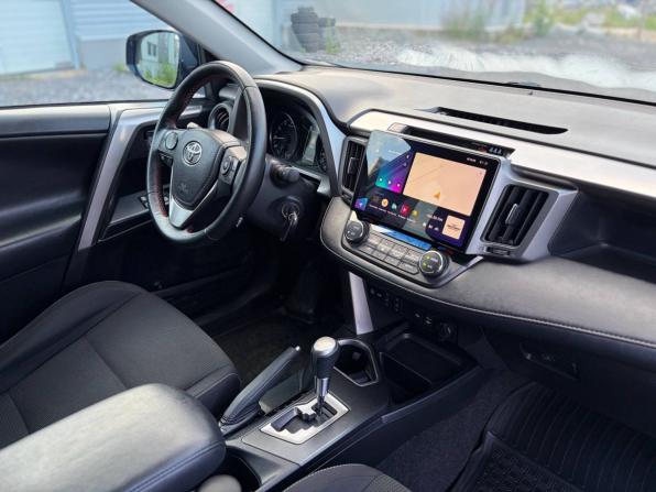 Toyota RAV4 IV (XA40) Рестайлинг с пробегом 2017 года, цена 1 995 000 рублей, 244000 км, внедорожник, Автокод Объявления