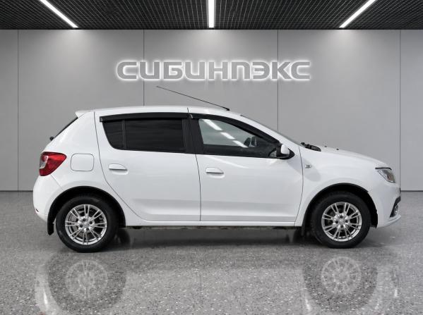 Renault Sandero II с пробегом 2018 года, цена 1 049 000 рублей, 66900 км, хэтчбек, Автокод Объявления