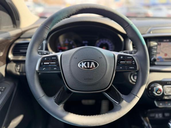 Kia Sorento III Prime Рестайлинг с пробегом 2018 года, цена 2 590 000 рублей, 102789 км, внедорожник, Автокод Объявления