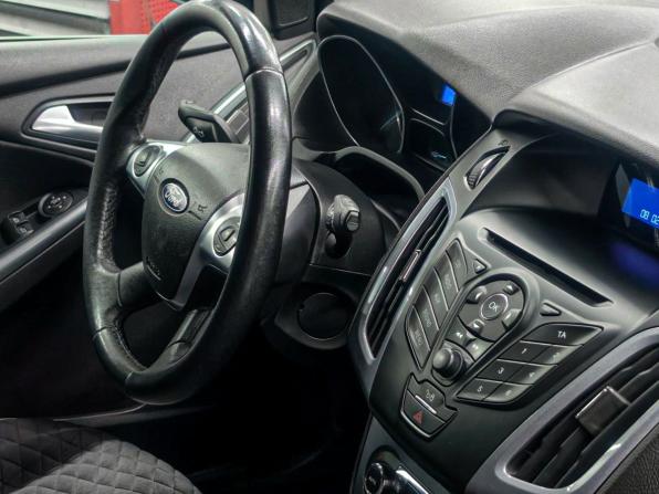 Ford Focus III с пробегом 2012 года, цена 949 900 рублей, 228000 км, хэтчбек, Автокод Объявления