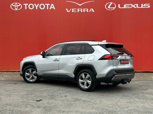 Toyota RAV4 V (XA50) с пробегом 2021 года, цена 3 350 000 рублей, 127993 км, внедорожник, Автокод Объявления