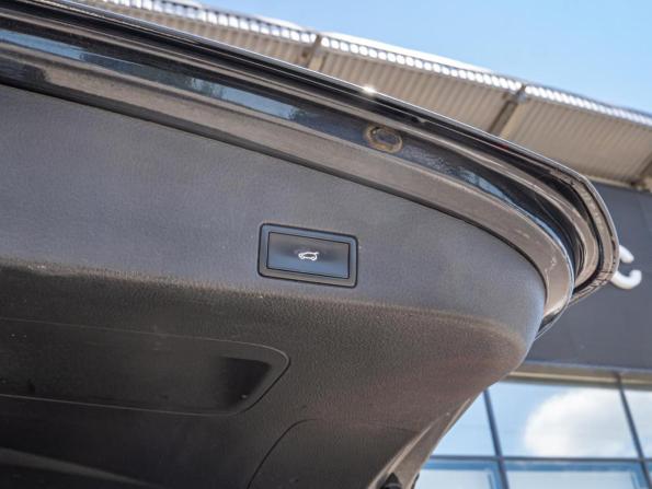 Volkswagen Touareg II с пробегом 2012 года, цена 2 200 000 рублей, 183057 км, внедорожник, Автокод Объявления