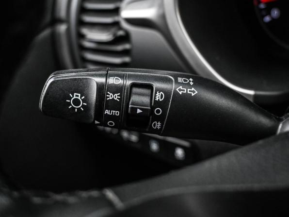 Kia Rio IV Рестайлинг с пробегом 2021 года, цена 1 569 000 рублей, 120073 км, седан, Автокод Объявления