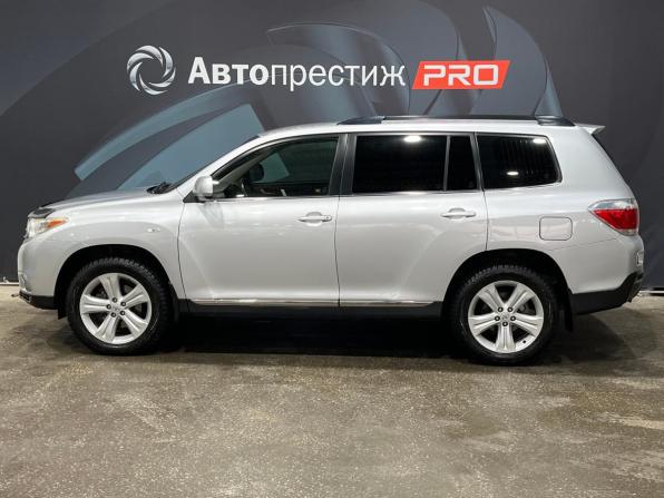 Toyota Highlander II (XU40) Рестайлинг с пробегом 2013 года, цена 1 974 000 рублей, 175797 км, внедорожник, Автокод Объявления