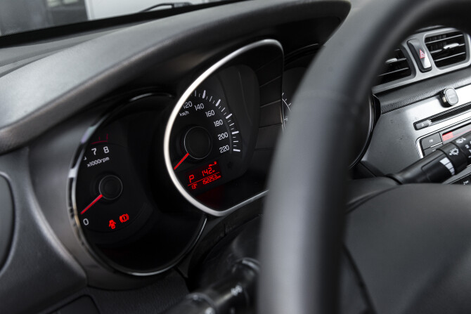 Kia Rio III Рестайлинг с пробегом 2017 года, цена 848 000 рублей, 152000 км, седан, Автокод Объявления