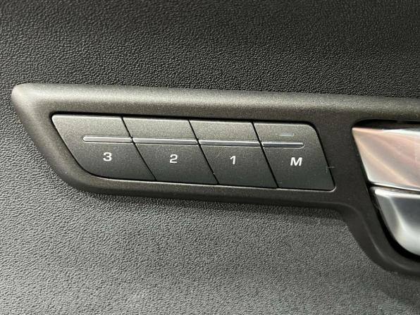Land Rover Range Rover Evoque I с пробегом 2014 года, цена 1 950 000 рублей, 120757 км, внедорожник, Автокод Объявления