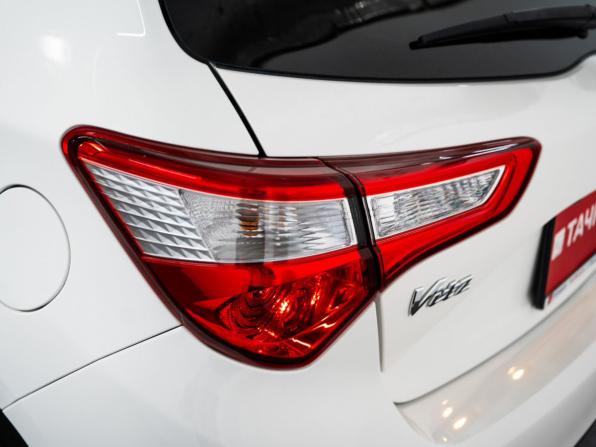 Toyota Vitz III (XP130) Рестайлинг 2 с пробегом 2018 года, цена 930 500 рублей, 54923 км, хэтчбек, Автокод Объявления