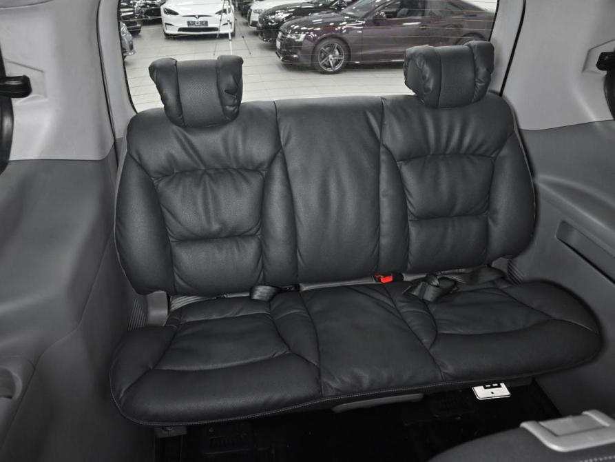 Hyundai Grand Starex I Москва  - изображение 11