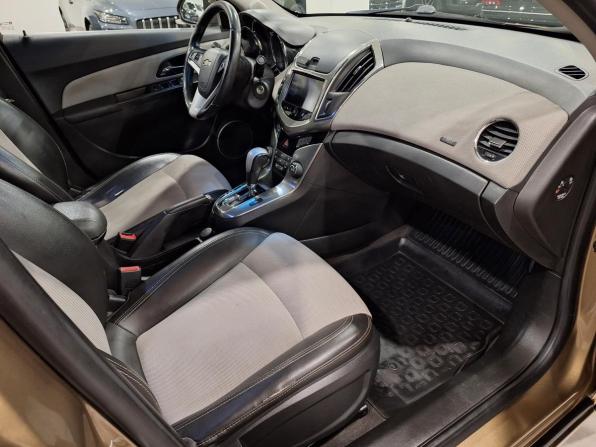 Chevrolet Cruze I Рестайлинг с пробегом 2014 года, цена 670 000 рублей, 154985 км, седан, Автокод Объявления