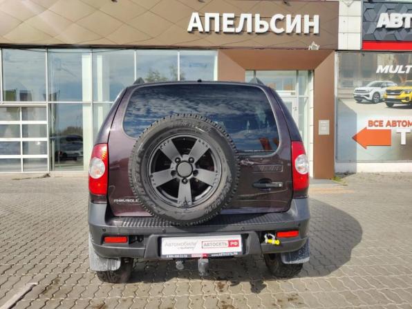 Chevrolet Niva I Рестайлинг с пробегом 2017 года, цена 714 441 рубль, 79779 км, внедорожник, Автокод Объявления