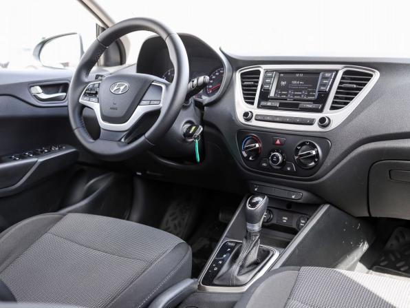 Hyundai Solaris II Рестайлинг с пробегом 2020 года, цена 1 169 000 рублей, 135120 км, седан, Автокод Объявления