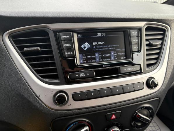 Hyundai Solaris II с пробегом 2018 года, цена 1 290 000 рублей, 143169 км, седан, Автокод Объявления