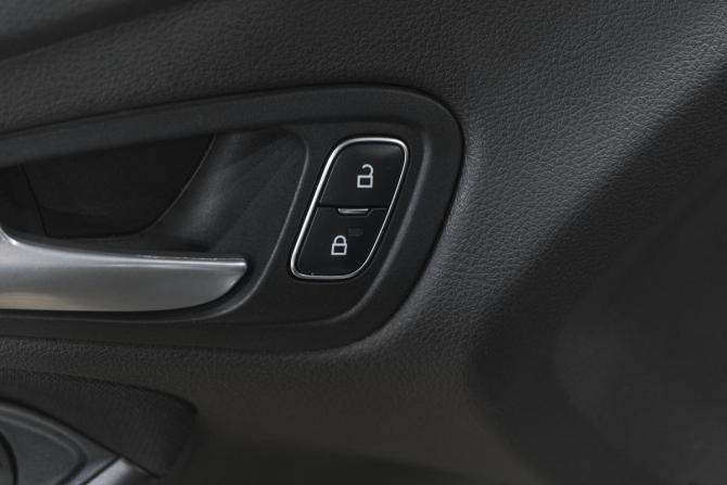Ford Focus III Рестайлинг с пробегом 2017 года, цена 899 000 рублей, 158000 км, универсал, Автокод Объявления