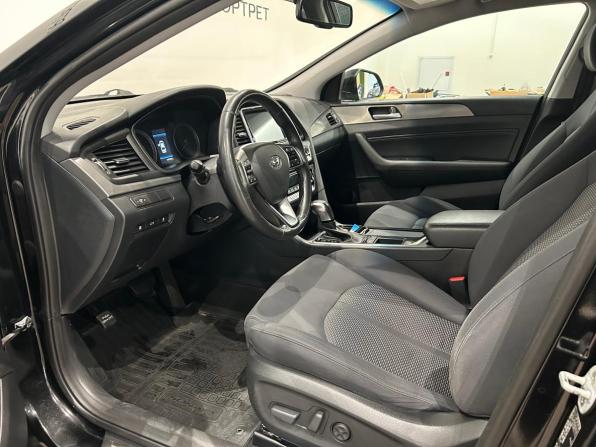 Hyundai Sonata VII (LF) Рестайлинг с пробегом 2018 года, цена 1 449 000 рублей, 149377 км, седан, Автокод Объявления