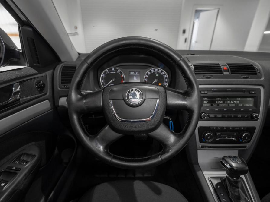 Skoda Octavia II (A5) Рестайлинг Москва  - изображение 10