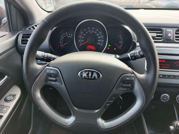 Kia Rio III Рестайлинг с пробегом 2016 года, цена 1 169 000 рублей, 73000 км, седан, Автокод Объявления