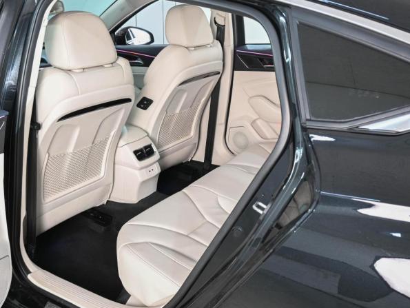 Hongqi H5 I с пробегом 2022 года, цена 1 789 000 рублей, 88219 км, седан, Автокод Объявления