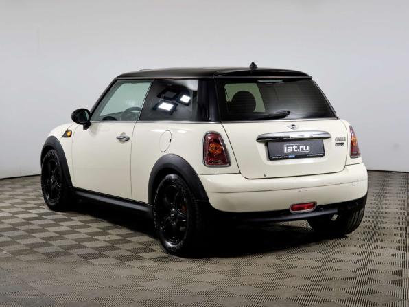 Mini Hatch II (R56) с пробегом 2010 года, цена 798 000 рублей, 257518 км, хэтчбек, Автокод Объявления