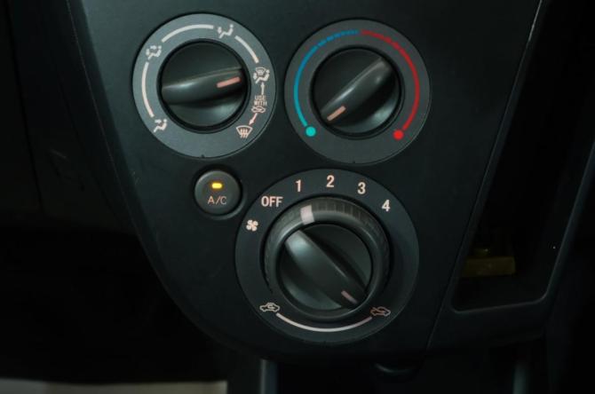 Daihatsu Mira VII с пробегом 2009 года, цена 499 000 рублей, 138000 км, хэтчбек, Автокод Объявления