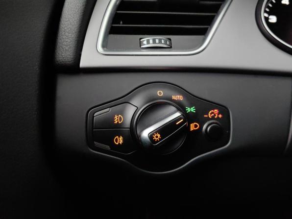 Audi A4 IV (B8) Рестайлинг с пробегом 2013 года, цена 1 329 000 рублей, 127697 км, седан, Автокод Объявления