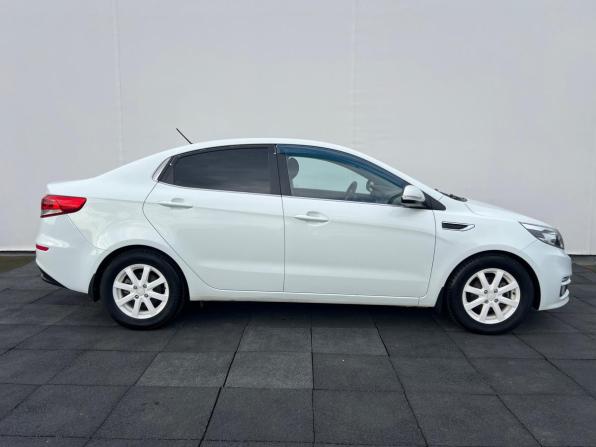 Kia Rio III Рестайлинг с пробегом 2015 года, цена 1 048 000 рублей, 166000 км, седан, Автокод Объявления