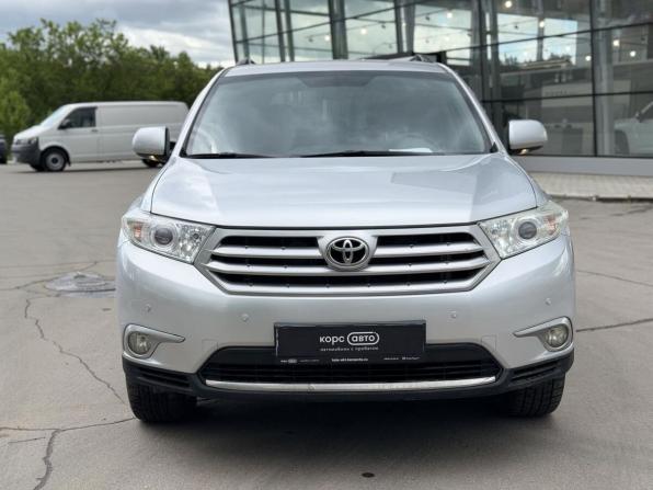 Toyota Highlander II (XU40) Рестайлинг с пробегом 2012 года, цена 1 799 000 рублей, 136137 км, внедорожник, Автокод Объявления