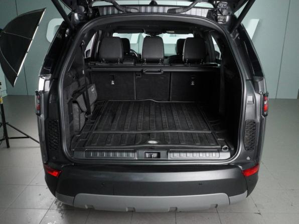 Land Rover Discovery V с пробегом 2018 года, цена 3 769 000 рублей, 181825 км, внедорожник, Автокод Объявления