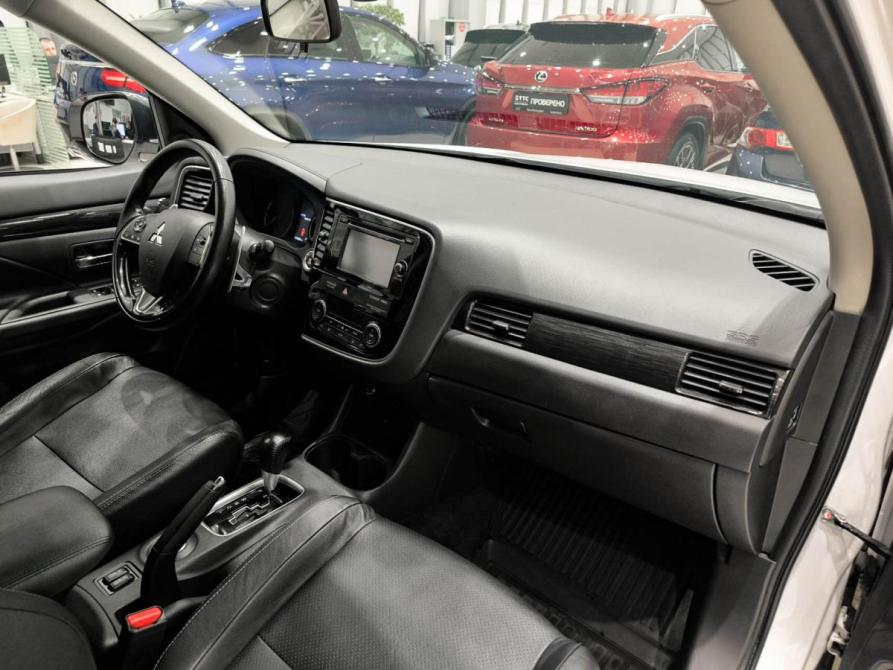 Mitsubishi Outlander III Рестайлинг 2 Казань  - изображение 13