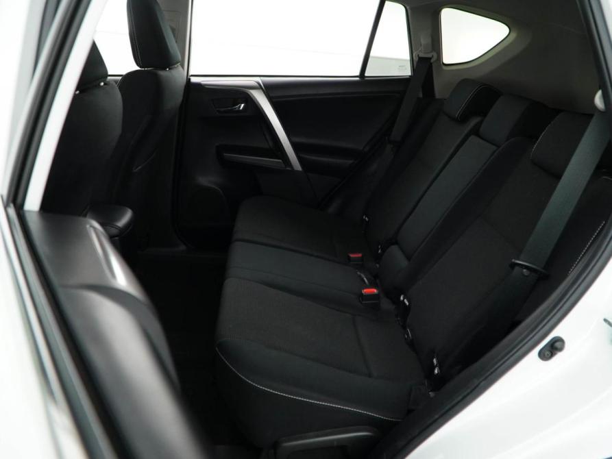 Toyota RAV4 IV (XA40) Рестайлинг Москва  - изображение 9