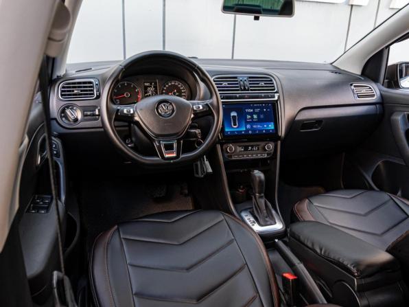 Volkswagen Polo V Рестайлинг с пробегом 2017 года, цена 1 289 000 рублей, 113611 км, седан, Автокод Объявления