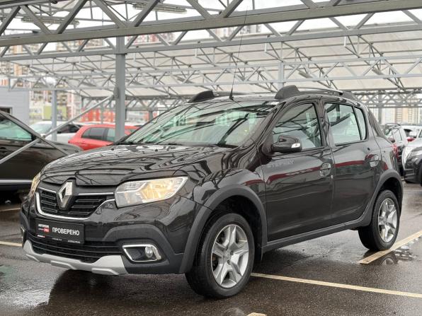 Renault Sandero II Рестайлинг с пробегом 2022 года, цена 1 095 000 рублей, 145000 км, хэтчбек, Автокод Объявления