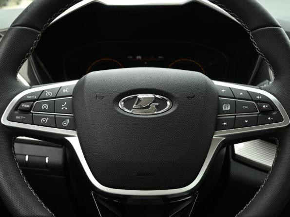Lada (ВАЗ) Vesta I Рестайлинг (NG) с пробегом 2024 года, цена 1 490 000 рублей, 4421 км, седан, Автокод Объявления