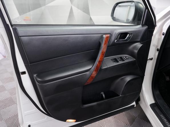 Toyota Highlander II (XU40) Рестайлинг с пробегом 2013 года, цена 1 844 000 рублей, 238000 км, внедорожник, Автокод Объявления
