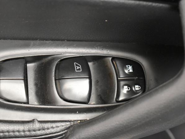 Nissan Qashqai II с пробегом 2018 года, цена 1 420 000 рублей, 220238 км, внедорожник, Автокод Объявления