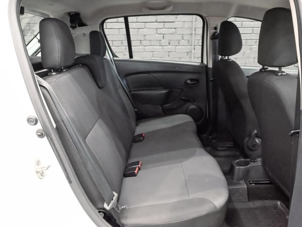 Renault Sandero II Рестайлинг с пробегом 2019 года, цена 1 190 000 рублей, 96096 км, хэтчбек, Автокод Объявления