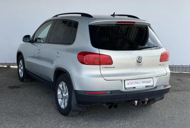Volkswagen Tiguan I Рестайлинг с пробегом 2012 года, цена 1 215 000 рублей, 285427 км, внедорожник, Автокод Объявления
