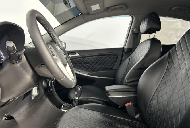 Hyundai Solaris I с пробегом 2014 года, цена 800 000 рублей, 135120 км, седан, Автокод Объявления