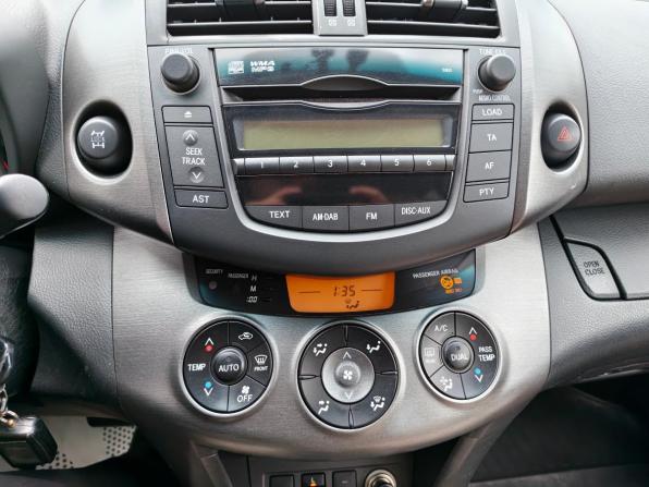 Toyota RAV4 III (XA30) Рестайлинг с пробегом 2011 года, цена 1 299 900 рублей, 229688 км, внедорожник, Автокод Объявления