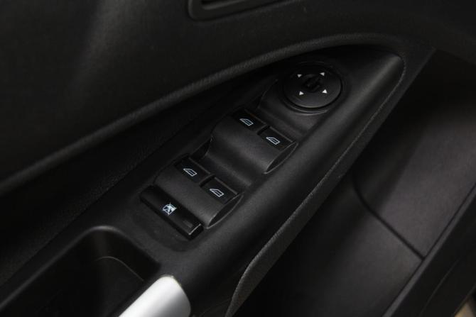 Ford Tourneo Connect II с пробегом 2014 года, цена 1 247 000 рублей, 153602 км, минивэн, Автокод Объявления