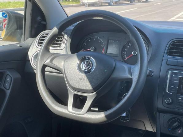 Volkswagen Polo V Рестайлинг с пробегом 2019 года, цена 1 149 000 рублей, 107000 км, седан, Автокод Объявления