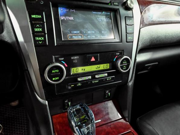Toyota Camry VII (XV50) с пробегом 2012 года, цена 1 700 000 рублей, 222624 км, седан, Автокод Объявления
